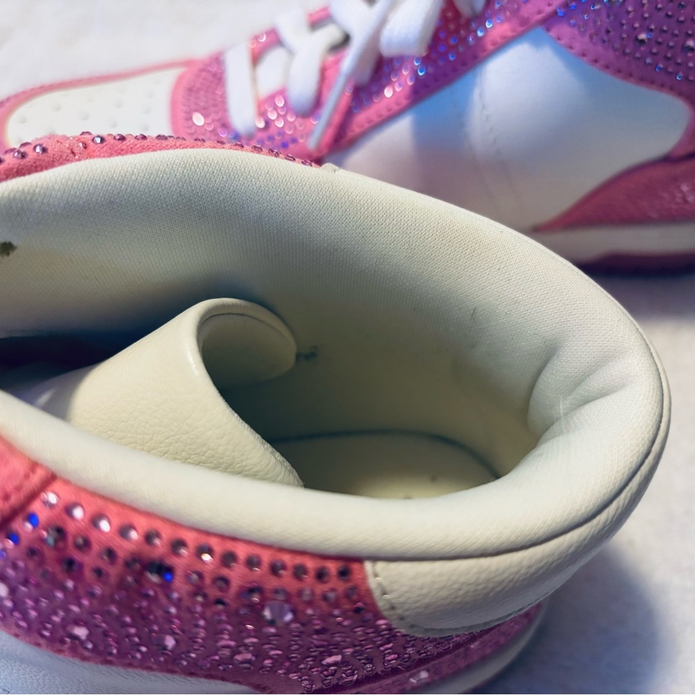 Almost Brand New - WILD PAIR - Pink & White Bling High Tops - SZ 10 - box 9 - Picture 6 of 7